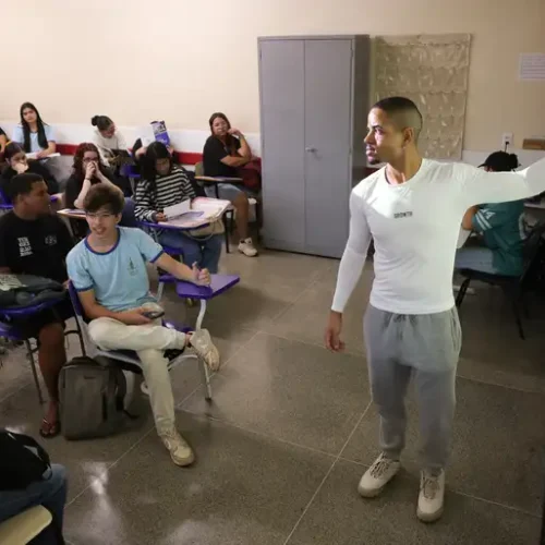 Educação financeira: MEC disponibiliza material de apoio para orientar estudantes sobre o uso consciente do dinheiro